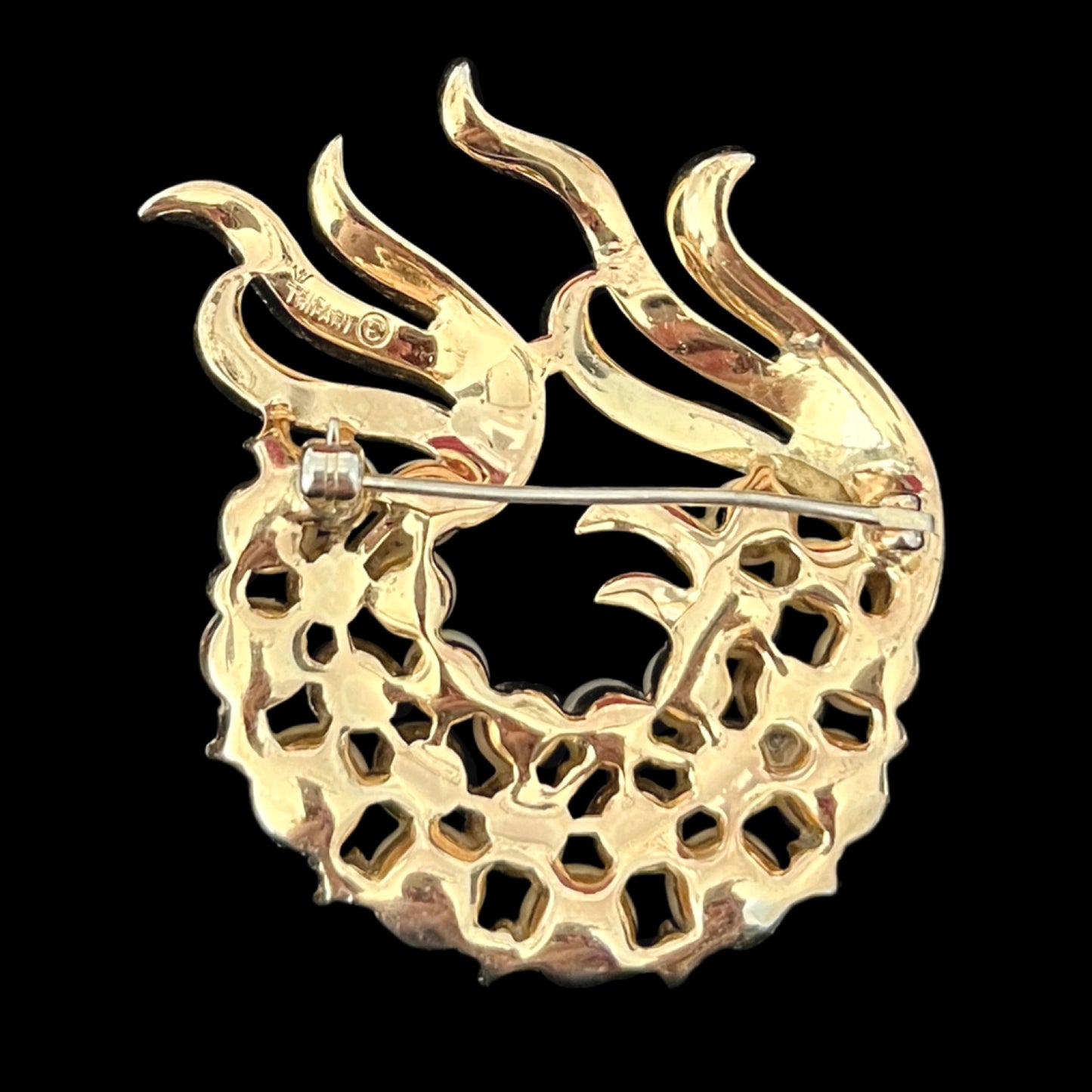 Trifari パールのブローチ トリファリ VJ-9032