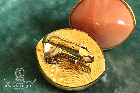 Avon コーラルカボションのイヤリング | ヴィンテージジュエリー