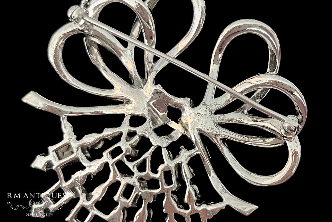 Trifari Alfred Philippeによるパテントペンディング ブローチ 1940年代後半