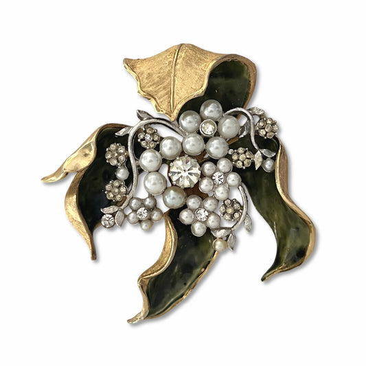 VJ-9046 Francois Green Enamel leaf pearl and rhinestone brooch