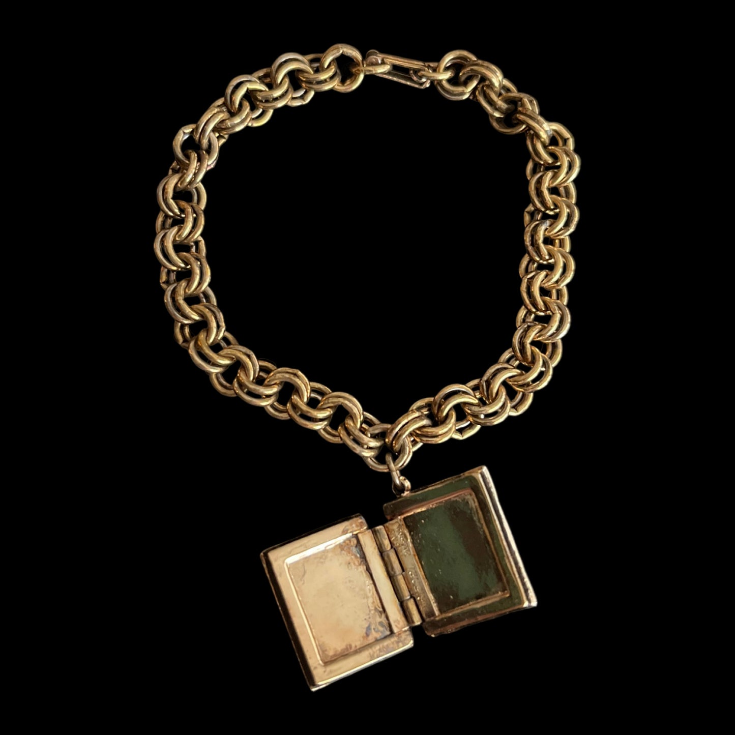 VJ-1775 Trifari PAT PED Book Locket Bracelet Trifari