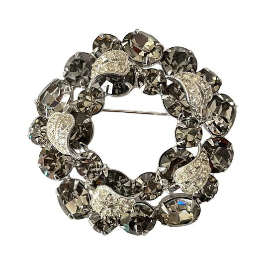 VJ-9034 Weiss black diamond wreath brooch