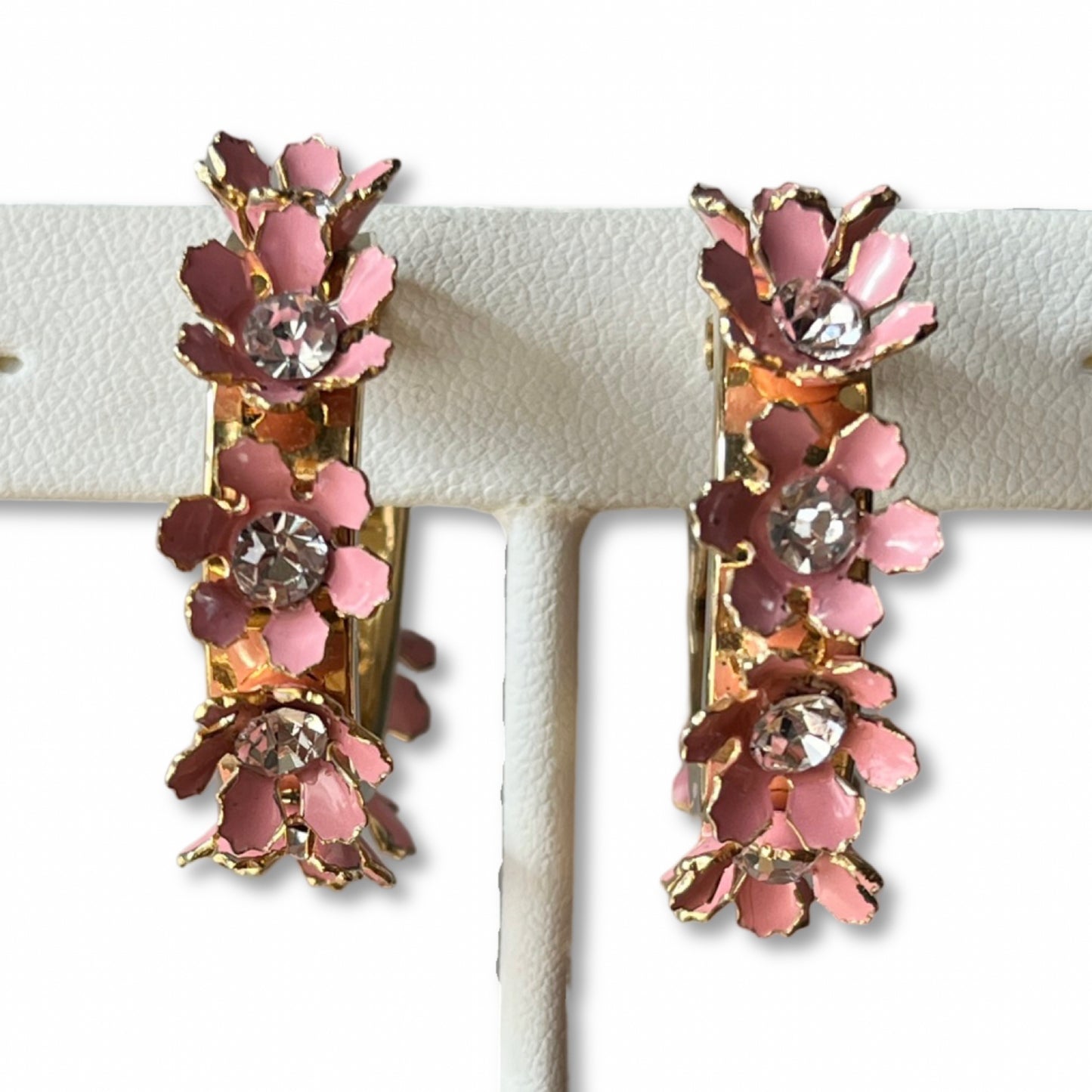 VJ-5824 Miriam Haskell Pink flower gold hoop earrings