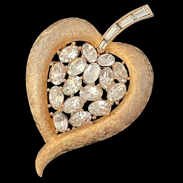 VJ-2473 Trifari Gold Heart Rhinestone Brooch Trifari