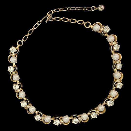 VJ-2567 Trifari White pearl cabochon and rhinestone necklace Trifari bridal