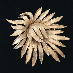 VJ-3751 Trifari Gold Leaf Brooch Trifari