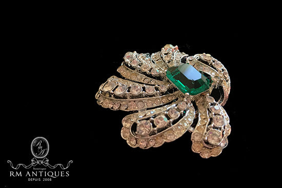 VJ-3819 Vendome Emerald Pave Brooch Coro