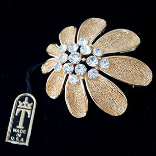 Trifari Flower and rhinestone brooch Trifari