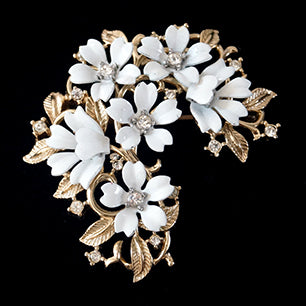 Trifari white flower brooch trifari