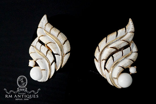 VJ-5076 Trifari white enamel leaf earrings