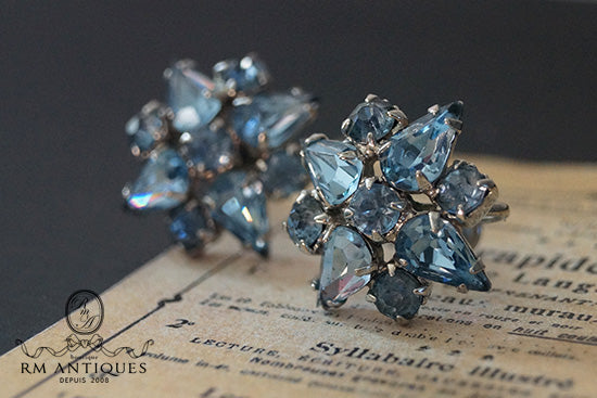 VJ-5078 WEISS light sapphire rhinestone earrings