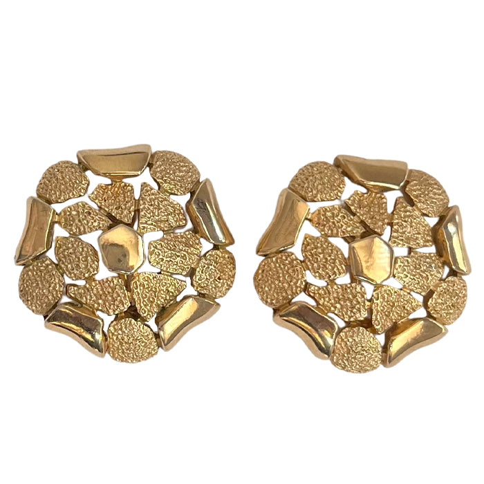 VJ-5700 Trifari Gold Motif Earrings Trifari