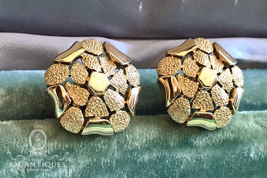 VJ-5700 Trifari Gold Motif Earrings Trifari