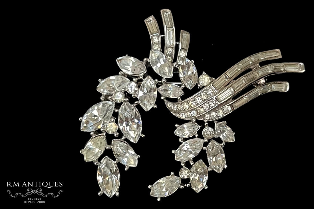 VJ-5829 Crown Trifari Marquise rhinestone brooch Trifari