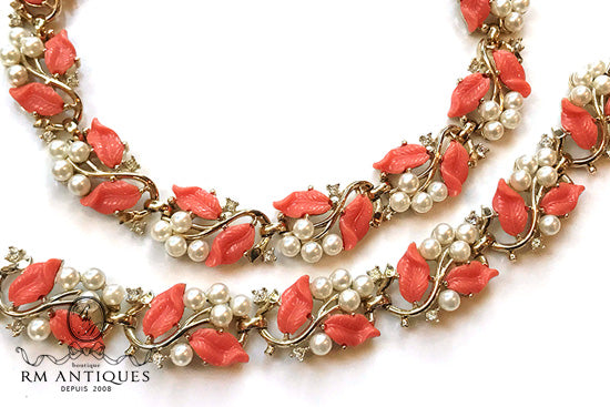 VJ-6078 Trifari Coral colored Lucite leaf necklace & bracelet Parure Trifari