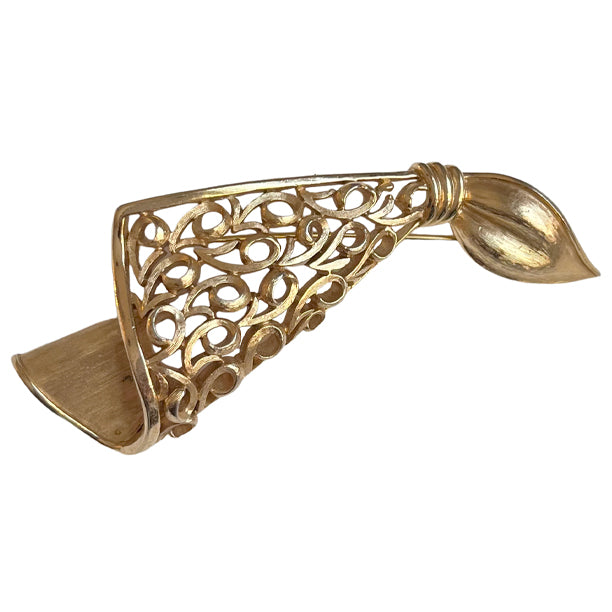 VJ-6791 Crown Trifari Openwork Ribbon Brooch Trifari