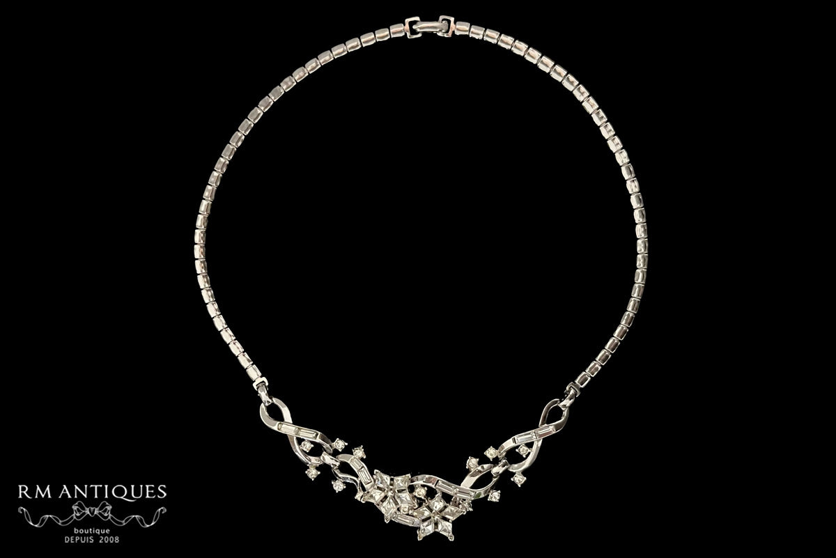 VJ-7384 Trifari Pat pend alfred 1952 Rhinestone choker necklace silver Trifari