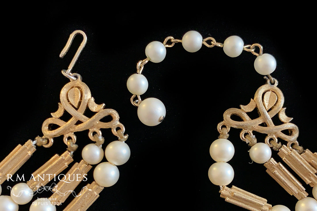 VJ-8220 Trifari 4 strand pearl necklace Trifari