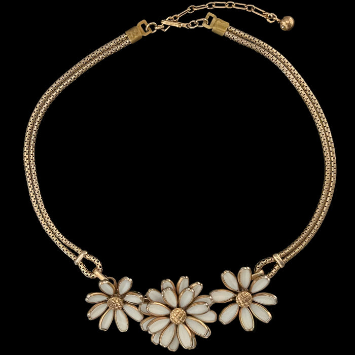 VJ-8495 Crown Trifari Milk glass daisy necklace Trifari