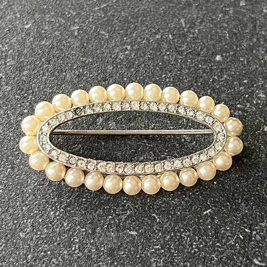 VJ-8729 Crown Trifari Crystal pavé and pearl oval brooch Trifari