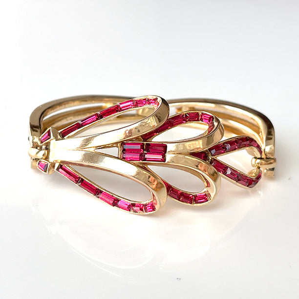 VJ-8749 Crown Trifari Gold Bangle Ruby Rhinestone Trifari