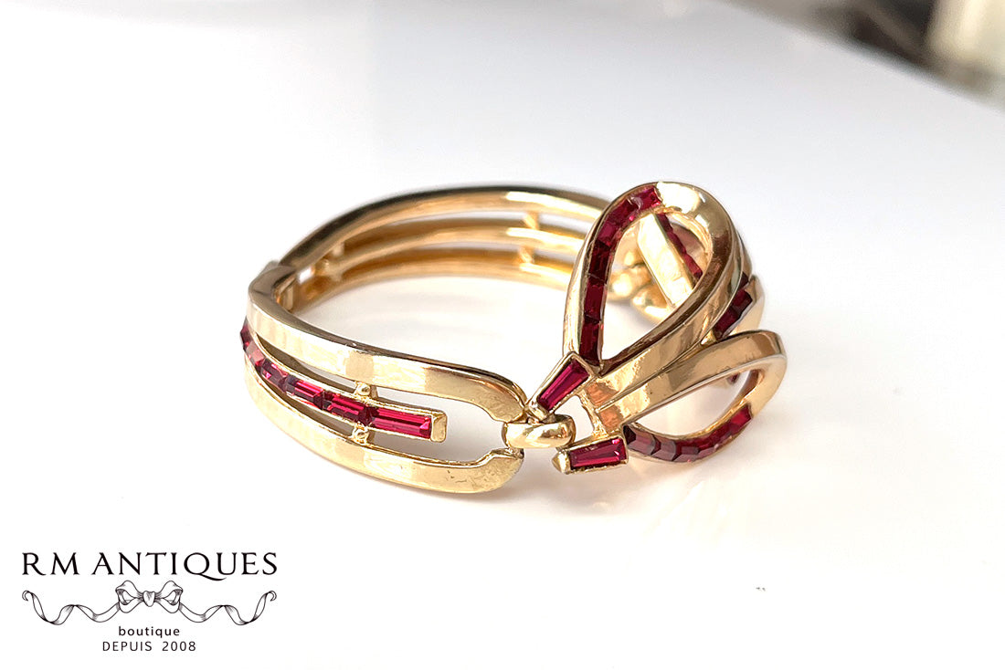 VJ-8749 Crown Trifari Gold Bangle Ruby Rhinestone Trifari