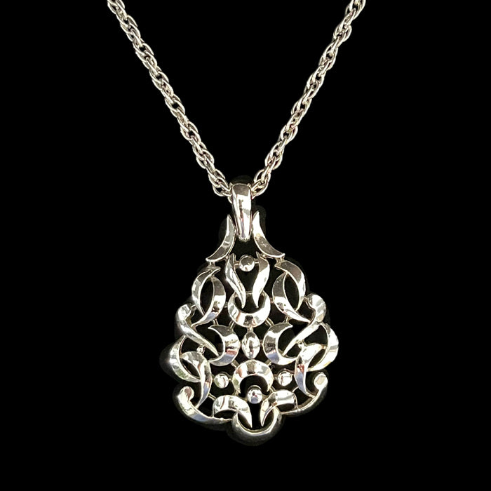 VJ-8829 Trifari Silver motif necklace pendant Trifari