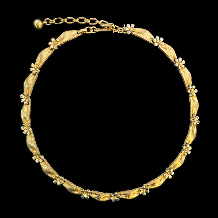 VJ-8834 Trifari Gold ribbon necklace Trifari