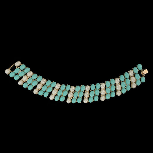 VJ-8856 Trifari Pearl and turquoise lucite bochon bracelet Trifari