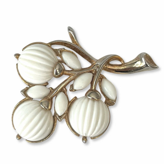 VJ-8902 Crown Trifari White Lucite cabochon fruit brooch Trifari