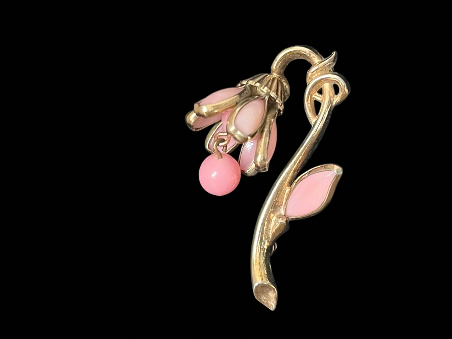 VJ-8940 Crown Trifari Pink milk glass lily of the valley brooch Trifari