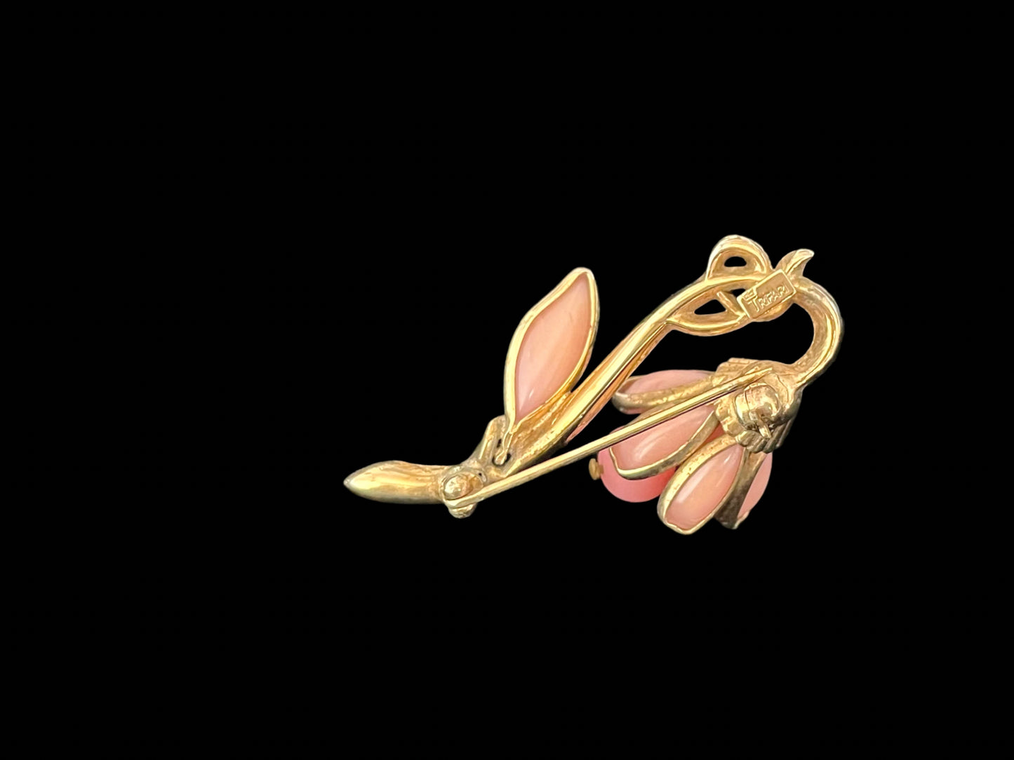 VJ-8940 Crown Trifari Pink milk glass lily of the valley brooch Trifari